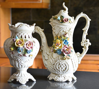 Vintage and Antique Style vs. True Vintage and Antiques: What’s the Difference?