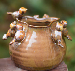 Rustic Brown Pots with Seven Birds