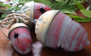 Set of 3 Acorn Bells in two colours
