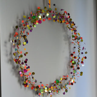 Metallic Wire Circle Wreath