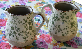Vintage-look round jug in smaller size